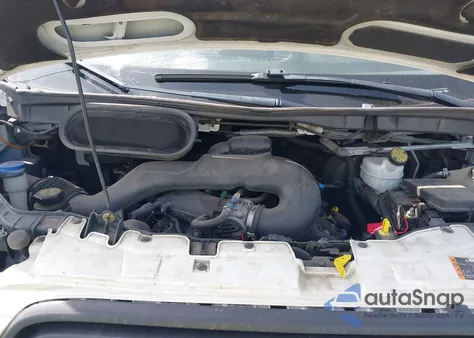 2018 Ford Transit-250 z USA, uszkodzony, nr VIN 1FTYR2YM3JKB17637